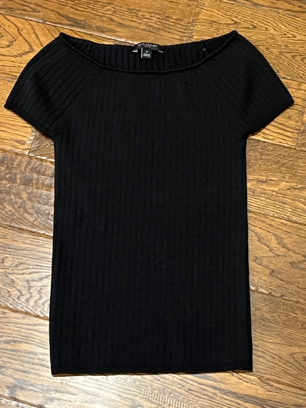 Ann Taylor Black Ribbed Short Sleeve Knit Top